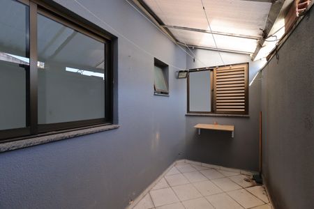 Apartamento à venda com 67m², 2 quartos e 2 vagasQuintal