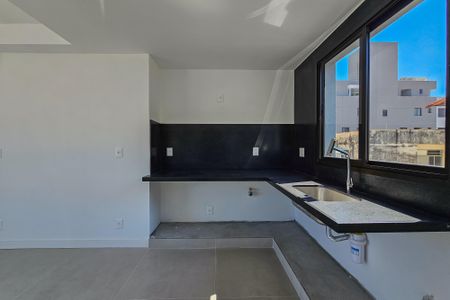 Apartamento à venda com 58m², 2 quartos e 2 vagasCozinha