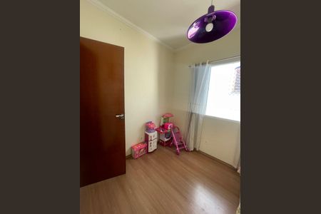 Casa à venda com 100m², 3 quartos e 2 vagas Casa à venda com 100m², 3 quartos e 2 vagasQuarto 3