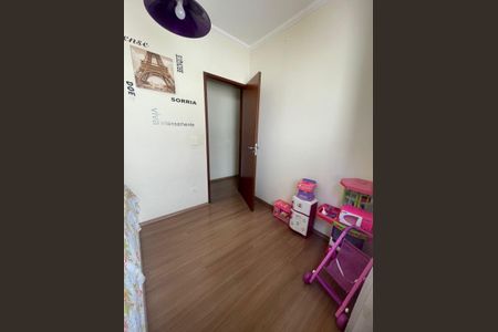 Casa à venda com 100m², 3 quartos e 2 vagas Casa à venda com 100m², 3 quartos e 2 vagasQuarto 3