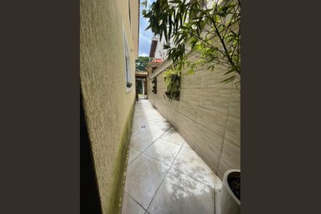 Casa à venda com 100m², 3 quartos e 2 vagas Casa à venda com 100m², 3 quartos e 2 vagasÁrea Externa