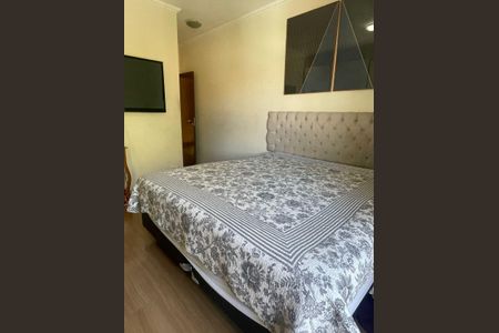 Casa à venda com 100m², 3 quartos e 2 vagas Casa à venda com 100m², 3 quartos e 2 vagasQuarto 1