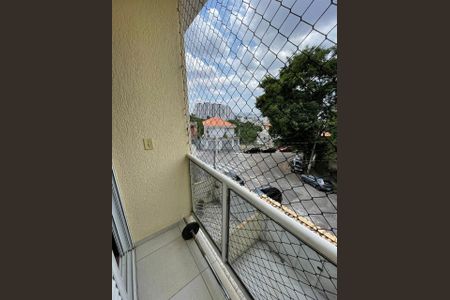 Casa à venda com 100m², 3 quartos e 2 vagas Casa à venda com 100m², 3 quartos e 2 vagasVaranda