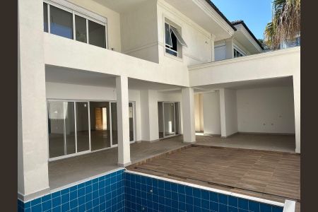 Casa de condomínio à venda com 650m², 4 quartos e 6 vagas