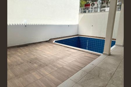 Casa de condomínio à venda com 650m², 4 quartos e 6 vagas