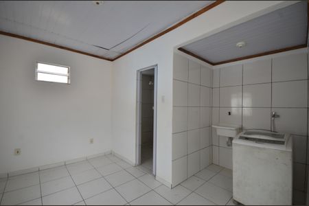 Sala de casa para alugar com 1 quarto, 80m² em Campo Grande, Rio de Janeiro