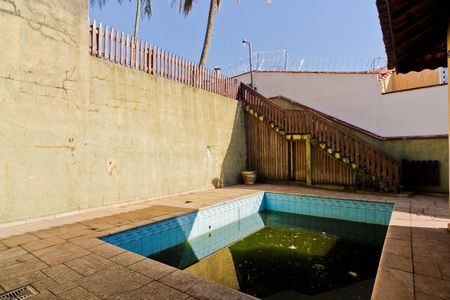 Casa à venda com 3825m², 3 quartos e 6 vagasÁrea externa