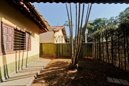Casa à venda com 3825m², 3 quartos e 6 vagasÁrea externa