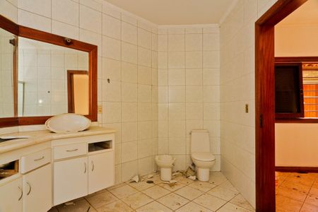 Casa à venda com 3825m², 3 quartos e 6 vagasBanheiro da Suíte