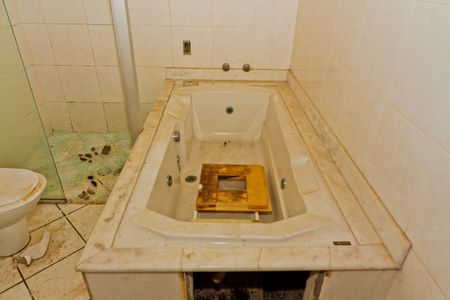 Casa à venda com 3825m², 3 quartos e 6 vagasBanheiro