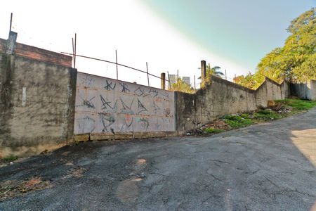 Casa à venda com 3825m², 3 quartos e 6 vagasFachada