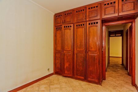 Casa à venda com 3825m², 3 quartos e 6 vagasQuarto 2