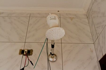 Casa à venda com 3825m², 3 quartos e 6 vagasÁrea externa - banheiro