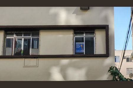 Apartamento à venda com 72m², 2 quartos e 1 vagaFachada e portaria