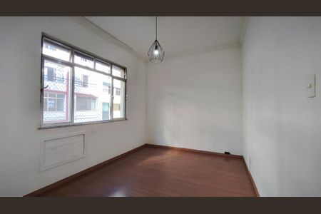 Apartamento à venda com 72m², 2 quartos e 1 vagaSala