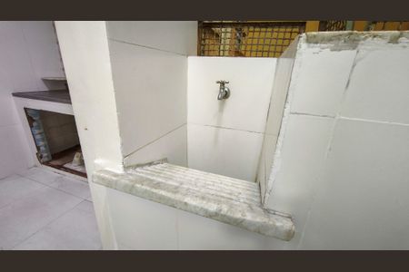 Apartamento à venda com 72m², 2 quartos e 1 vagaÁrea de Serviço