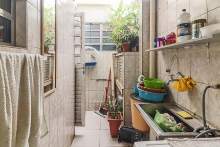 Casa à venda com 100m², 2 quartos e 1 vagaLavanderia