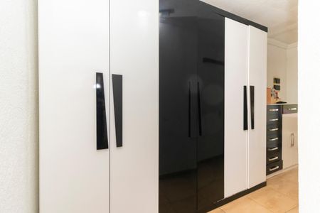 Casa à venda com 180m², 3 quartos e 3 vagasCloset da suíte