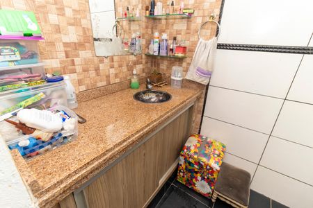 Casa à venda com 180m², 3 quartos e 3 vagasBanheiro da Suíte