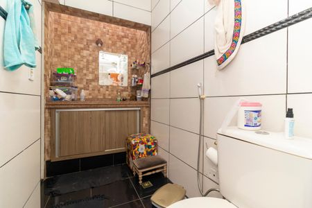 Casa à venda com 180m², 3 quartos e 3 vagasBanheiro da Suíte