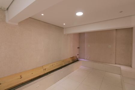 Casa à venda com 200m², 3 quartos e 3 vagasPorão