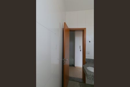 Casa à venda com 200m², 3 quartos e 3 vagasBanheiro Social