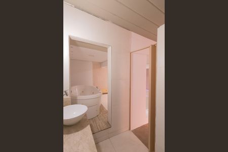 Casa à venda com 200m², 3 quartos e 3 vagasPorão