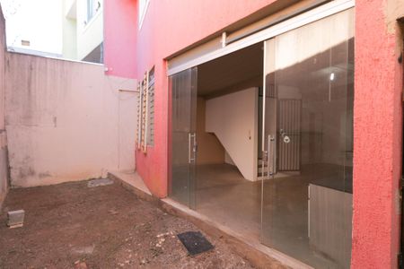 Casa à venda com 200m², 3 quartos e 3 vagasÁrea Externa