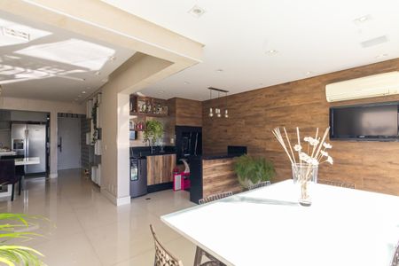 Apartamento para alugar com 100m², 2 quartos e 2 vagas Apartamento para alugar com 100m², 2 quartos e 2 vagasSala de Jantar