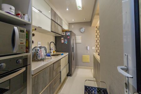 Apartamento para alugar com 100m², 2 quartos e 2 vagas Apartamento para alugar com 100m², 2 quartos e 2 vagasCozinha