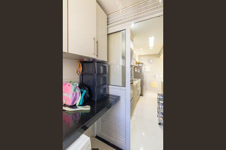 Apartamento para alugar com 100m², 2 quartos e 2 vagas Apartamento para alugar com 100m², 2 quartos e 2 vagasÁrea de Serviço