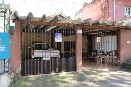 Casa à venda com 160m², 3 quartos e 3 vagasFachada