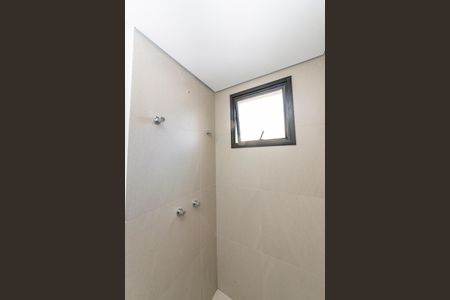 Apartamento à venda com 76m², 2 quartos e 2 vagasBanheiro da Suíte 1