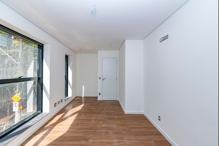 Apartamento à venda com 76m², 2 quartos e 2 vagasSuíte 1