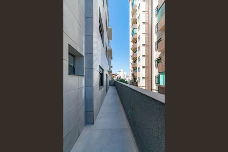 Apartamento à venda com 76m², 2 quartos e 2 vagasSacada