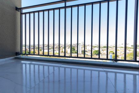 Apartamento para alugar com 42m², 2 quartos e 1 vaga Apartamento para alugar com 42m², 2 quartos e 1 vagaVaranda