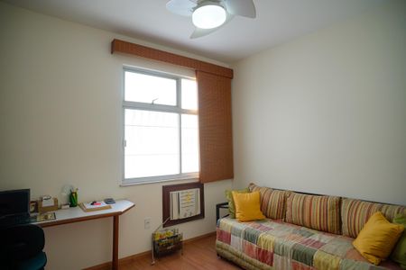 Apartamento à venda com 210m², 3 quartos e 1 vaga Apartamento à venda com 210m², 3 quartos e 1 vagaQuarto 1