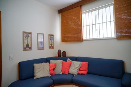 Apartamento à venda com 210m², 3 quartos e 1 vaga Apartamento à venda com 210m², 3 quartos e 1 vagaSala de TV