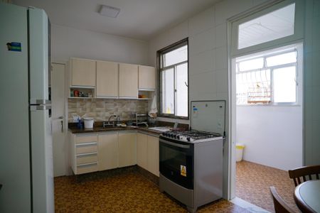 Apartamento à venda com 210m², 3 quartos e 1 vaga Apartamento à venda com 210m², 3 quartos e 1 vagaCozinha