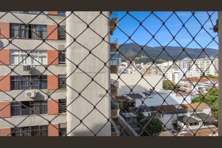 Apartamento para alugar com 85m², 2 quartos e 1 vaga Apartamento para alugar com 85m², 2 quartos e 1 vagaVista da Área de Serviço