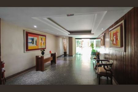 Apartamento para alugar com 85m², 2 quartos e 1 vaga Apartamento para alugar com 85m², 2 quartos e 1 vagaFachada e portaria