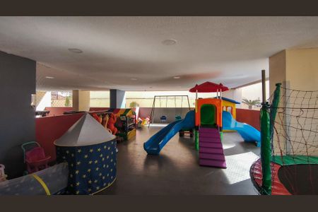 Apartamento para alugar com 85m², 2 quartos e 1 vaga Apartamento para alugar com 85m², 2 quartos e 1 vagaÁrea comum - Brinquedoteca