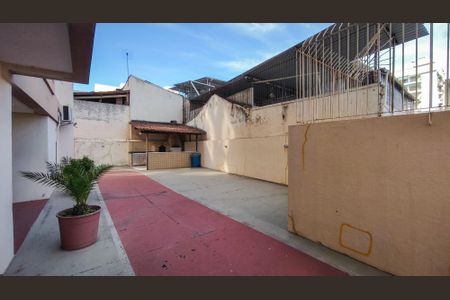 Apartamento para alugar com 85m², 2 quartos e 1 vaga Apartamento para alugar com 85m², 2 quartos e 1 vagaÁrea comum - Playground