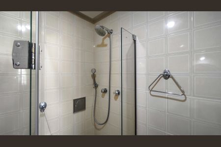 Apartamento para alugar com 85m², 2 quartos e 1 vaga Apartamento para alugar com 85m², 2 quartos e 1 vagaBanheiro Corredor