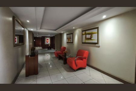 Apartamento para alugar com 85m², 2 quartos e 1 vaga Apartamento para alugar com 85m², 2 quartos e 1 vagaFachada e portaria