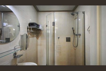 Apartamento para alugar com 85m², 2 quartos e 1 vaga Apartamento para alugar com 85m², 2 quartos e 1 vagaBanheiro Corredor