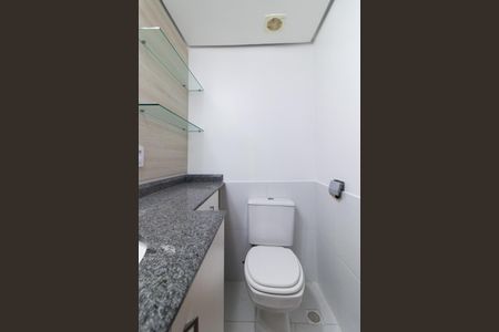 Apartamento à venda com 64m², 2 quartos e 1 vaga Apartamento à venda com 64m², 2 quartos e 1 vagaBanheiro Social