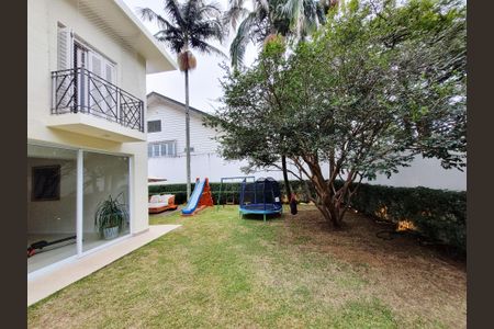 Casa para alugar com 812m², 3 quartos e 6 vagas Casa para alugar com 812m², 3 quartos e 6 vagasQuintal