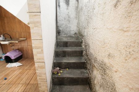 Casa à venda com 90m², 3 quartos e 2 vagasEscada do Terraço