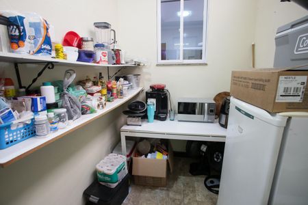 Casa à venda com 90m², 3 quartos e 2 vagasDespensa